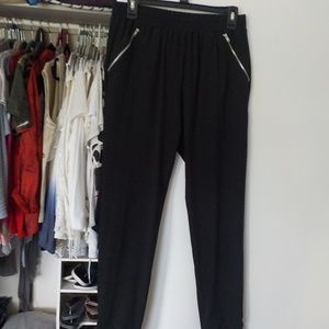 BLACK ZIP POCKET PANTS